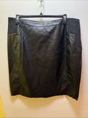 NWT Vero Moda curve coated skirt .